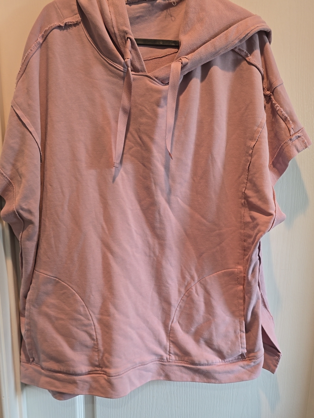 Anna-Kaci Hooded Pullover in Dusty Rose